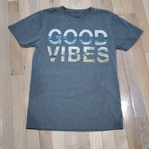 Ocean Current boy's t-shirt.  Size S